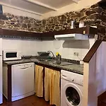 La Casona Del Cura 2, Lirio
